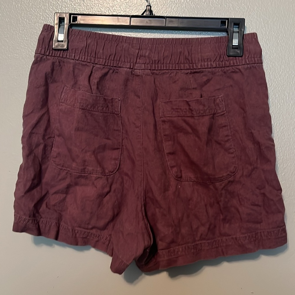 Gap linen/rayon pull on shorts women’s size XS, color is maroon - Picture 5 of 8